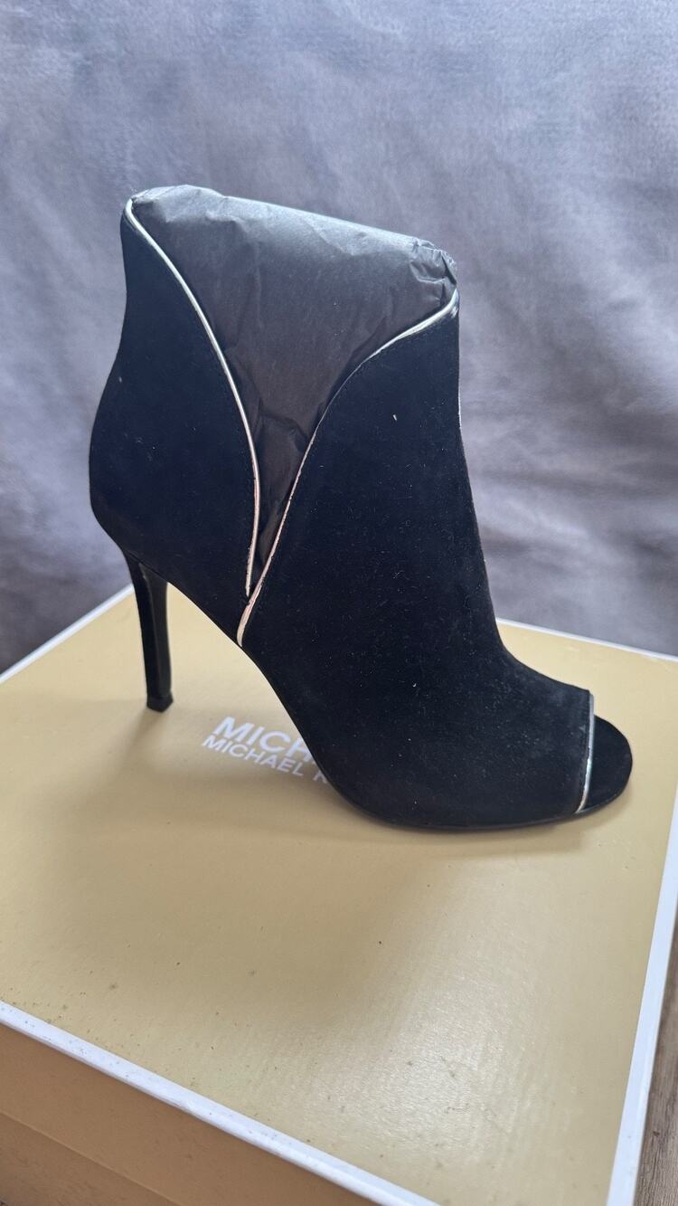Michael Kors Harper Suede Open Toe Ankle Boot|NIB| Size 5M